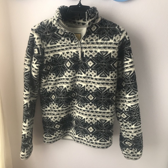 fuzzy pullover - Picture 1 of 3